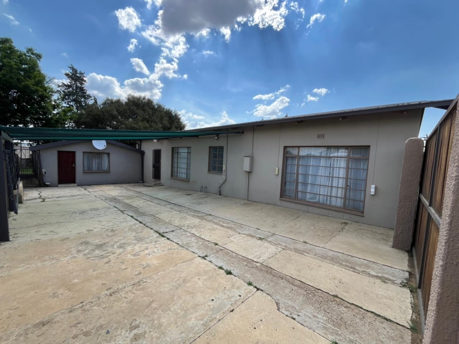 4 Bedroom Property for Sale in Frankfort Free State